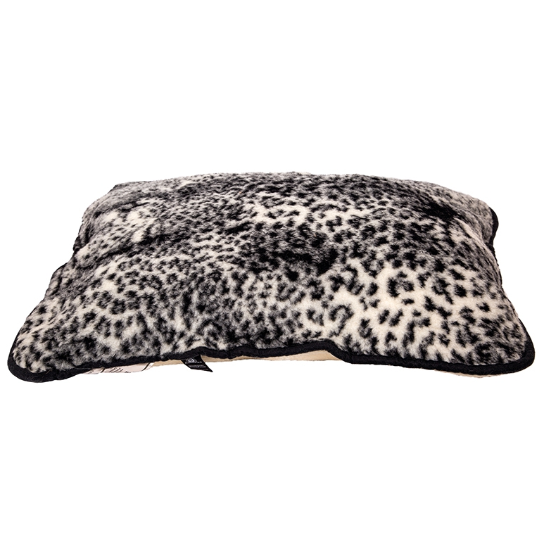 Подушка LanaLux Чёрный леопард в магазине Меринос